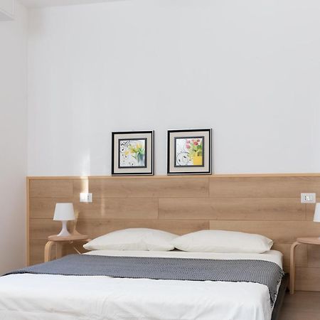 New Exclusive Melegnano Apartments- Near Train Station Екстериор снимка