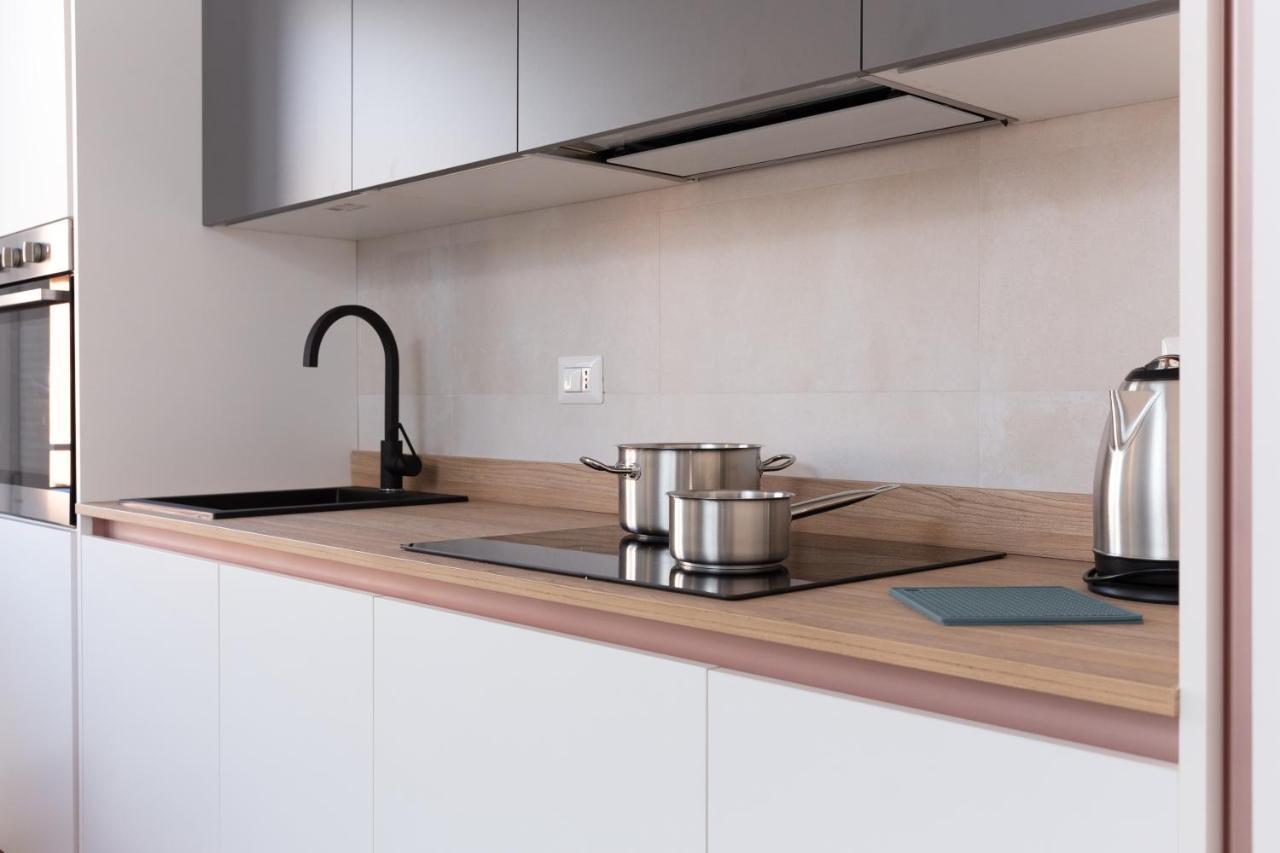 New Exclusive Melegnano Apartments- Near Train Station Екстериор снимка