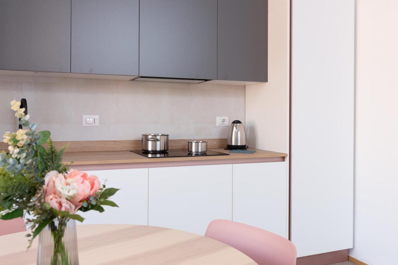 New Exclusive Melegnano Apartments- Near Train Station Екстериор снимка