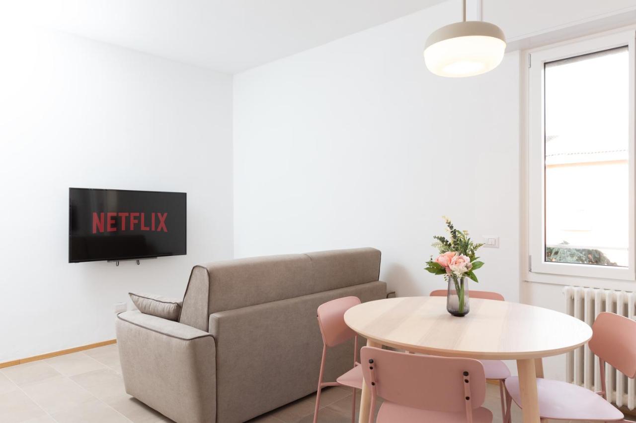 New Exclusive Melegnano Apartments- Near Train Station Екстериор снимка